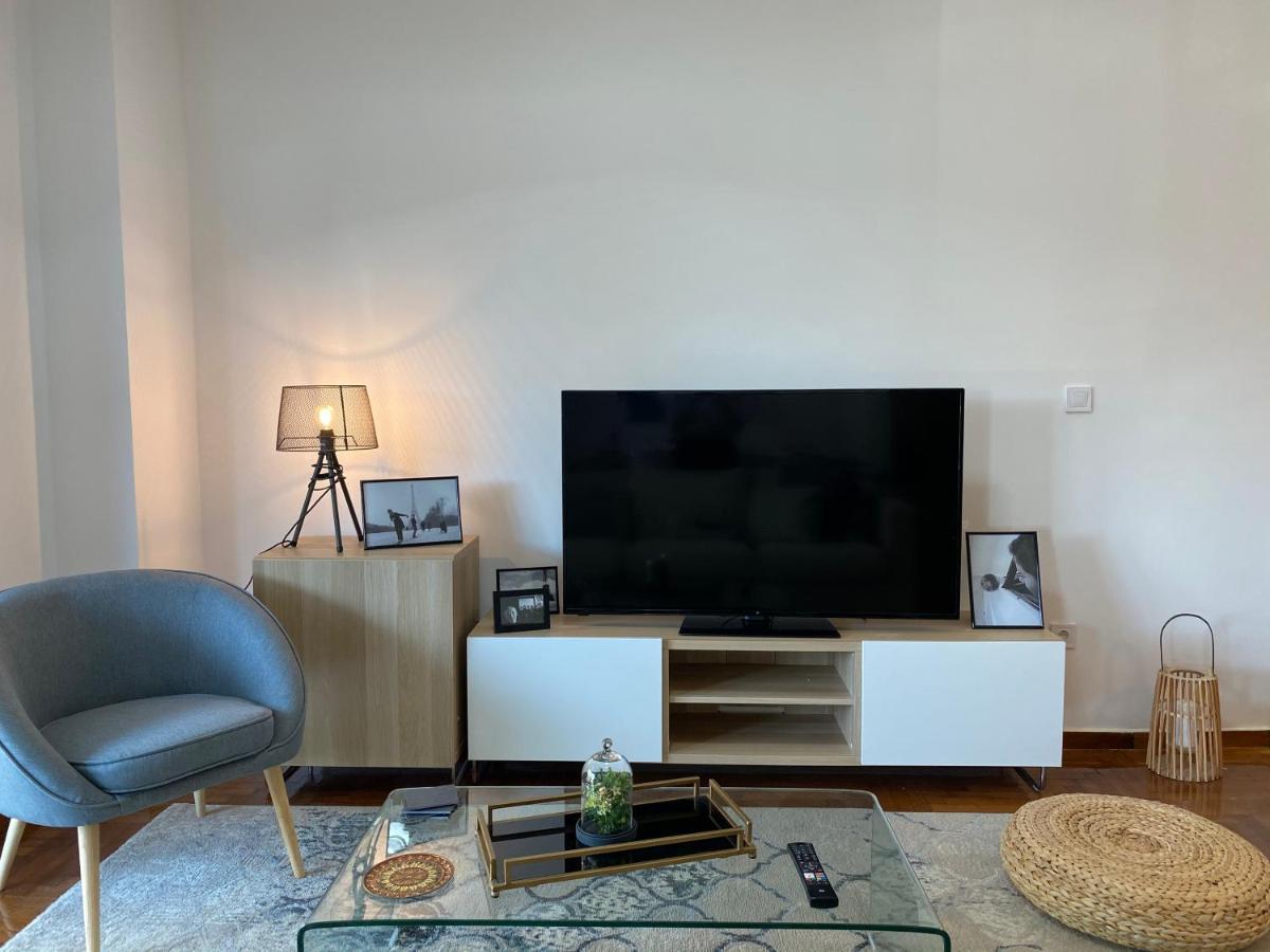 Galaxy Home Spacious & Renovated Apartment Athens Luaran gambar